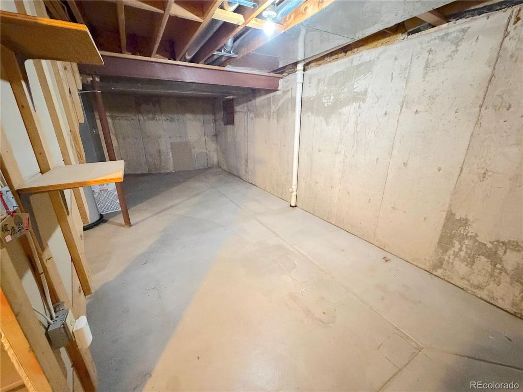 Image 27 of property listing at 9114 W Progress Avenue, Littleton, CO 80123