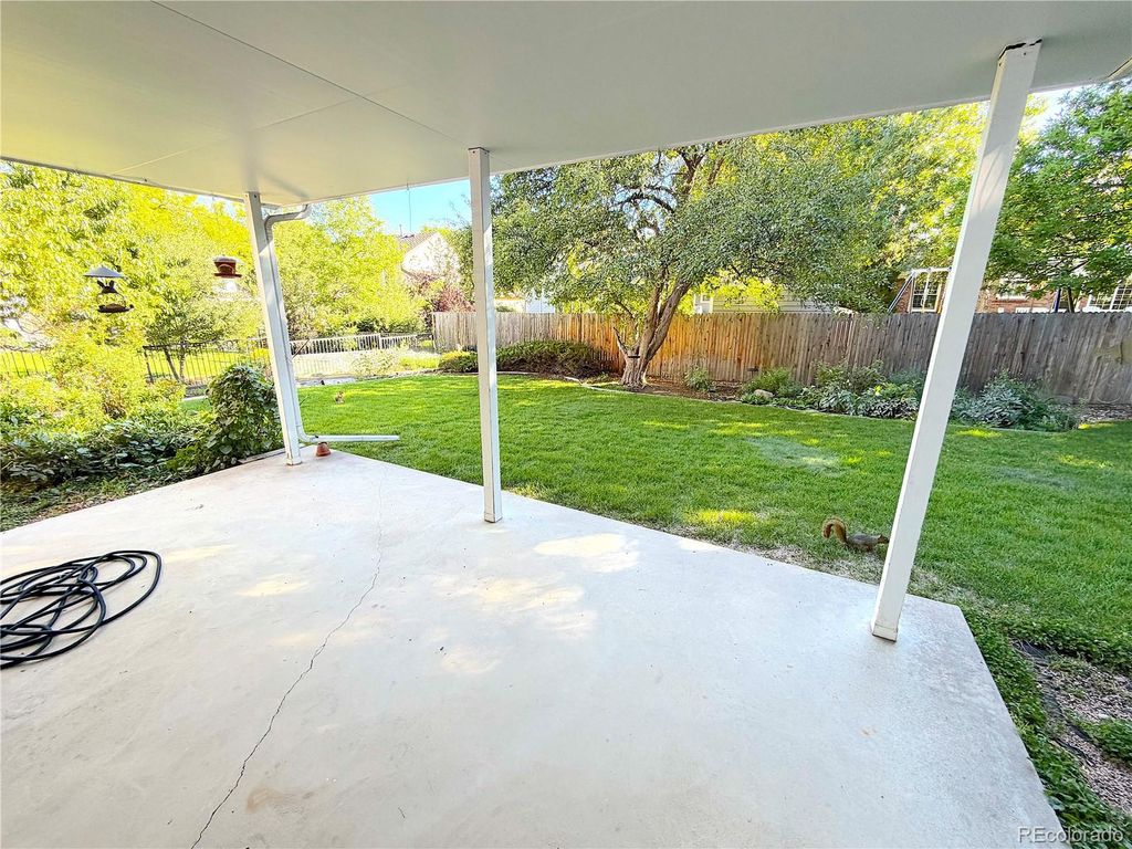 Image 31 of property listing at 9114 W Progress Avenue, Littleton, CO 80123