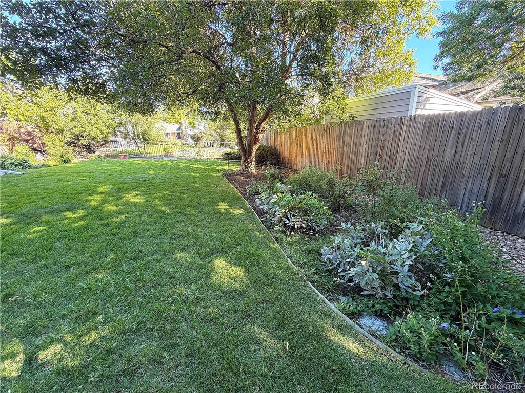 Image 34 of property listing at 9114 W Progress Avenue, Littleton, CO 80123