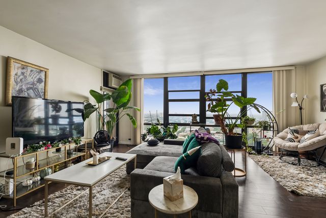 3001 S Michigan Avenue 2105, Chicago, IL 60616