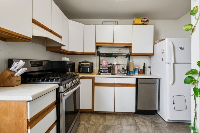 3001 S Michigan Avenue 2105, Chicago, IL 60616