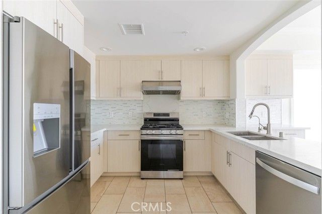 1598 Long Beach Boulevard 305, Long Beach, CA 90813