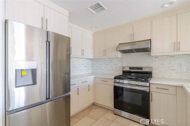 1598 Long Beach Boulevard 305, Long Beach, CA 90813