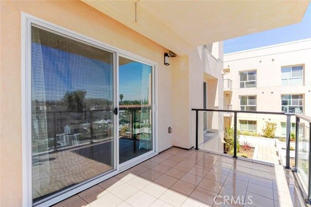 1598 Long Beach Boulevard 305, Long Beach, CA 90813