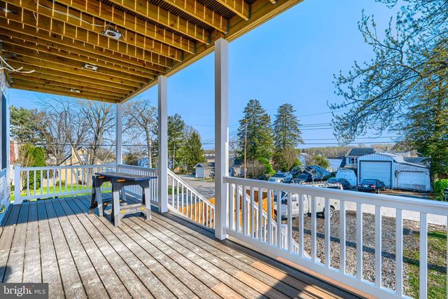 918 SUE GROVE RD, Essex, MD 21221