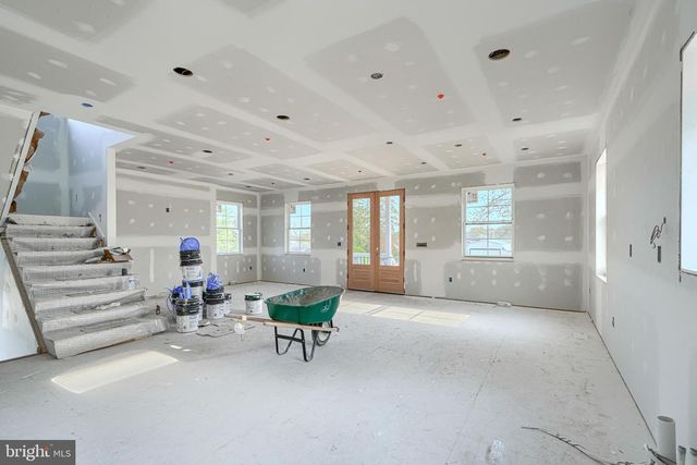 918 SUE GROVE RD, Essex, MD 21221