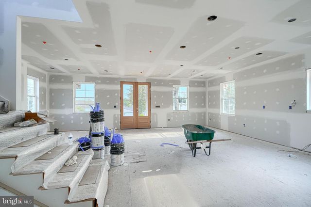 918 SUE GROVE RD, Essex, MD 21221