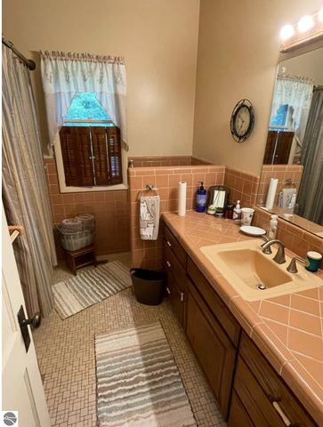 708 S Fancher Street, Mt Pleasant, MI 48858