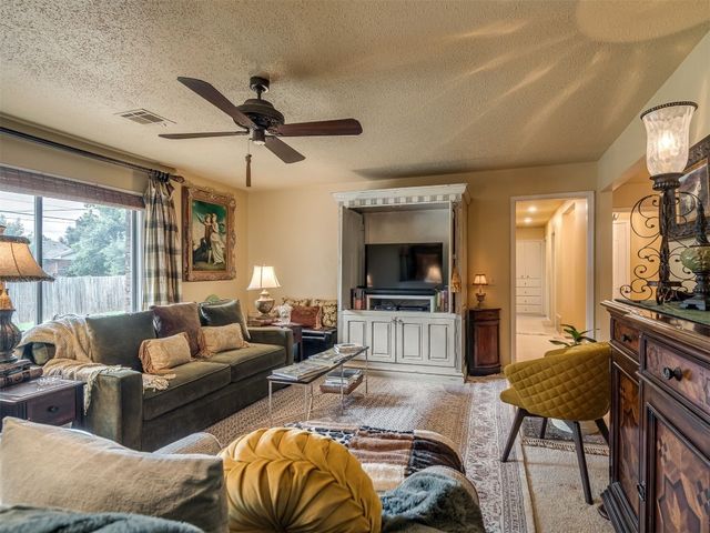 3708 N Bryan Avenue, Bethany, OK 73008