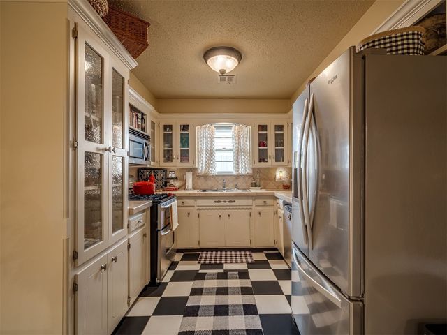 3708 N Bryan Avenue, Bethany, OK 73008