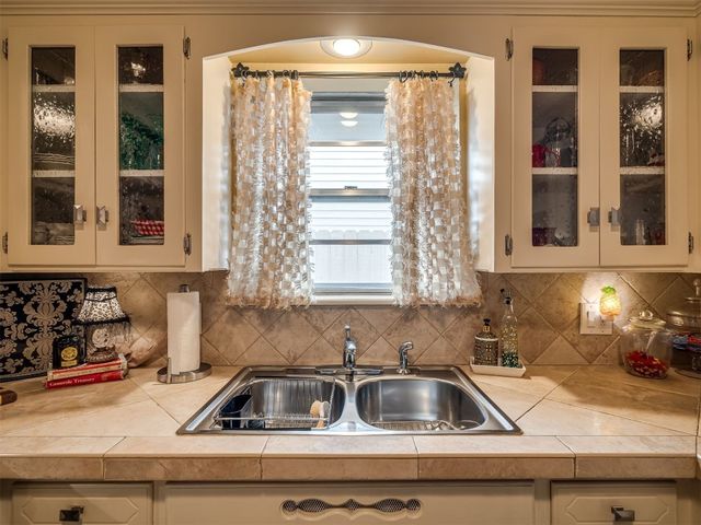 3708 N Bryan Avenue, Bethany, OK 73008
