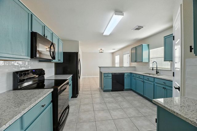 3933 Brook Hollow Drive, Schertz, TX 78154