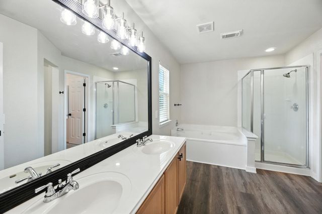 3933 Brook Hollow Drive, Schertz, TX 78154