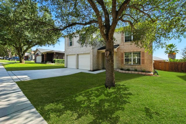 3933 Brook Hollow Drive, Schertz, TX 78154
