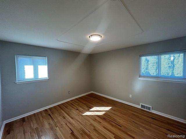 15053 Inbrook Drive, Plymouth, MI 48170