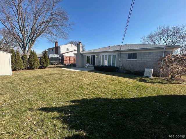 15053 Inbrook Drive, Plymouth, MI 48170