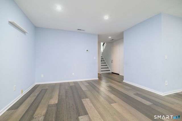 71 Aiken Street O8, Norwalk, CT 06851