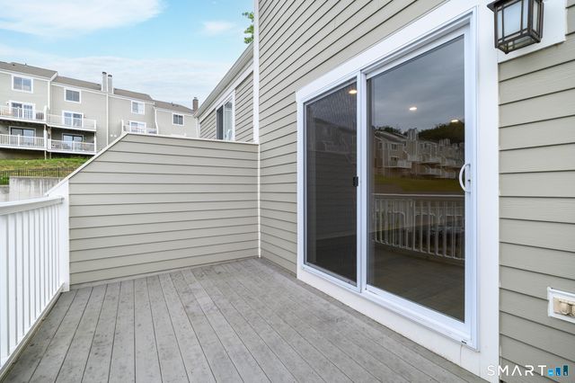 71 Aiken Street O8, Norwalk, CT 06851