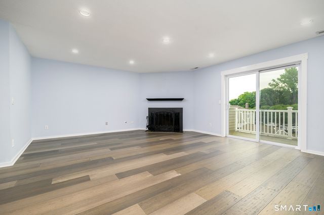 71 Aiken Street O8, Norwalk, CT 06851