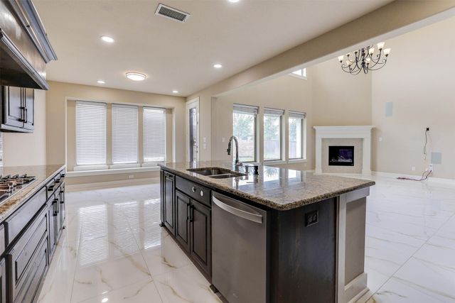 263 TIMBER CREEK Lane, Frisco, TX 75033