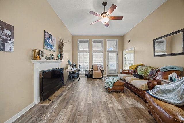 108 S Town Branch Drive, Nicholasville, KY 40356