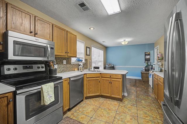 108 S Town Branch Drive, Nicholasville, KY 40356