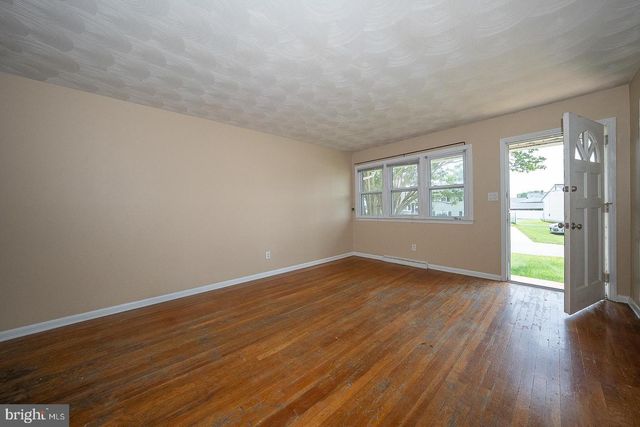 1317 IDLEWOOD RD, Wilmington, DE 19805