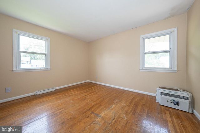 1317 IDLEWOOD RD, Wilmington, DE 19805