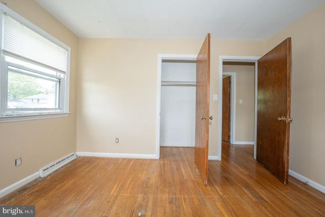 1317 IDLEWOOD RD, Wilmington, DE 19805