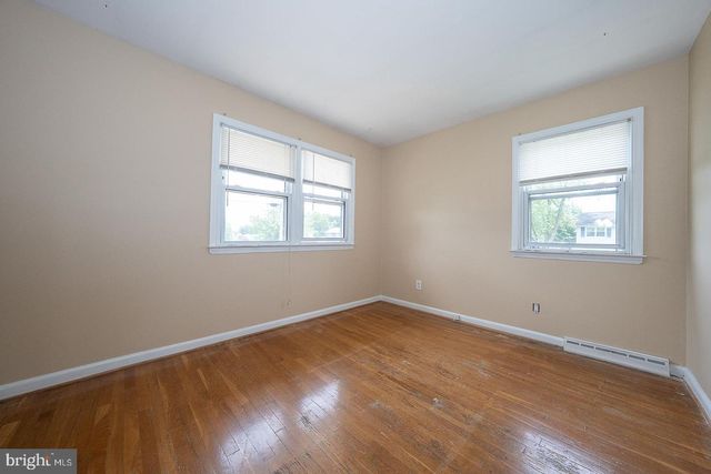 1317 IDLEWOOD RD, Wilmington, DE 19805