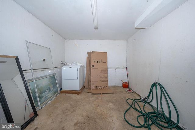 1317 IDLEWOOD RD, Wilmington, DE 19805