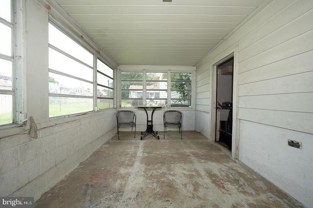 1317 IDLEWOOD RD, Wilmington, DE 19805