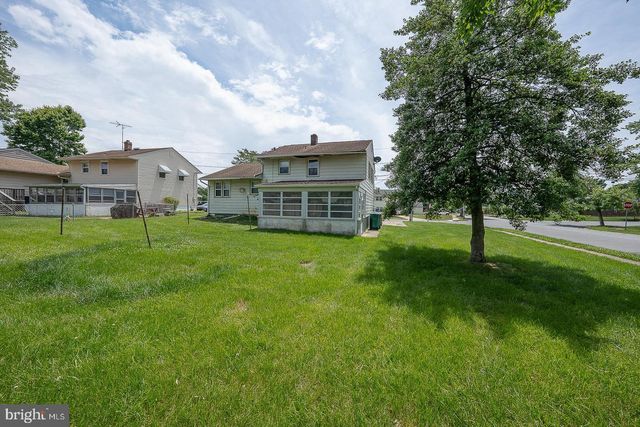 1317 IDLEWOOD RD, Wilmington, DE 19805