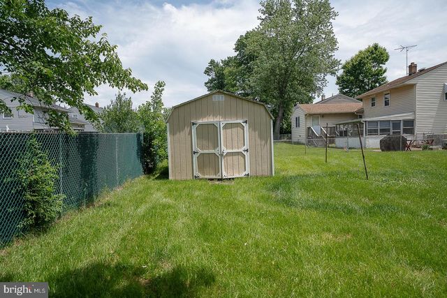 1317 IDLEWOOD RD, Wilmington, DE 19805