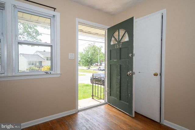 1317 IDLEWOOD RD, Wilmington, DE 19805