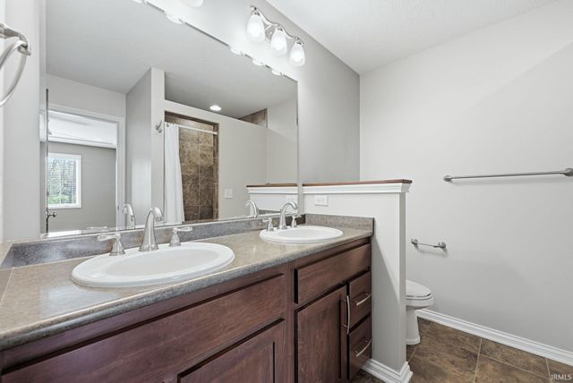 15279 Harrison Lake Cove, Fort Wayne, IN 46814