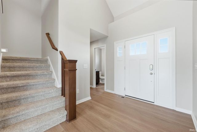 15279 Harrison Lake Cove, Fort Wayne, IN 46814