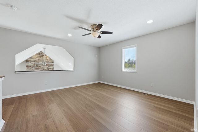 15279 Harrison Lake Cove, Fort Wayne, IN 46814