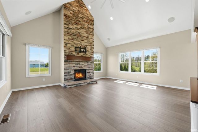 15279 Harrison Lake Cove, Fort Wayne, IN 46814