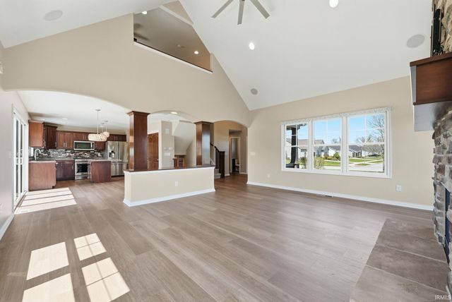 15279 Harrison Lake Cove, Fort Wayne, IN 46814