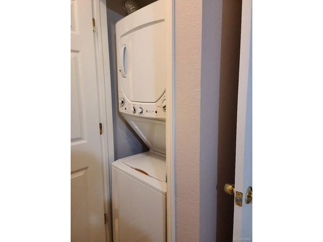 9110 E Arbor Cir H, Englewood, CO 80111