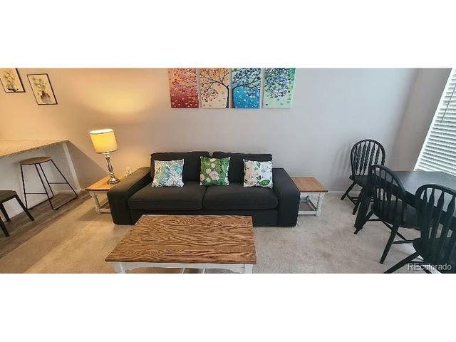 9110 E Arbor Cir H, Englewood, CO 80111