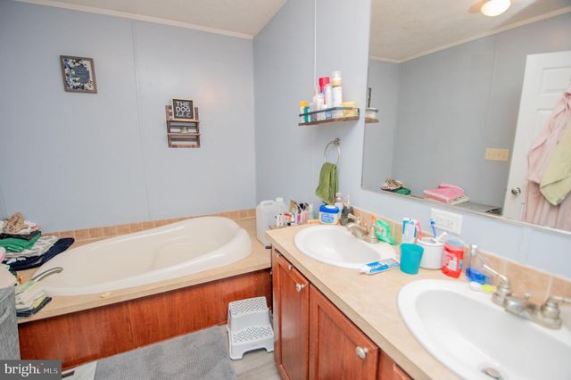 5284 WHITE DEER RD, Delmar, DE 19940