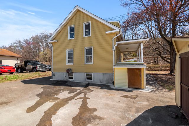 371 South Colony Street, Meriden, CT 06451