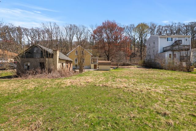371 South Colony Street, Meriden, CT 06451