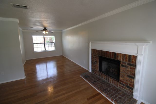 4013 18th Street, Plano, TX 75074