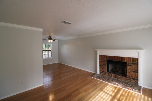 4013 18th Street, Plano, TX 75074