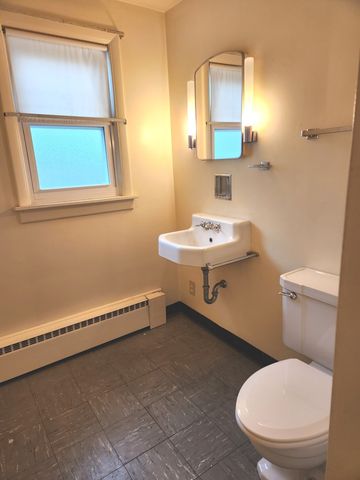 1374 Kenilworth Drive, Calumet City, IL 60409