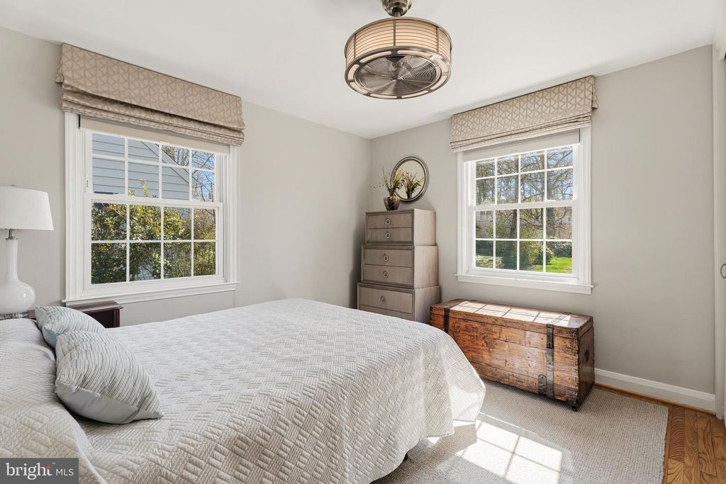 Image 18 of property listing at 304 BROOK RD, Baltimore, MD 21286