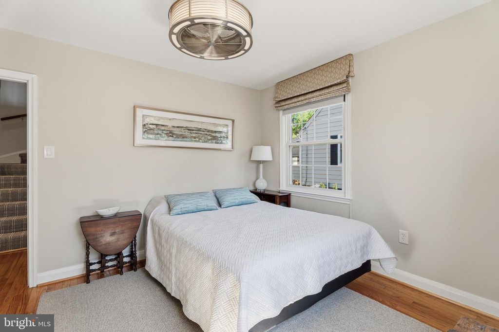 Image 19 of property listing at 304 BROOK RD, Baltimore, MD 21286